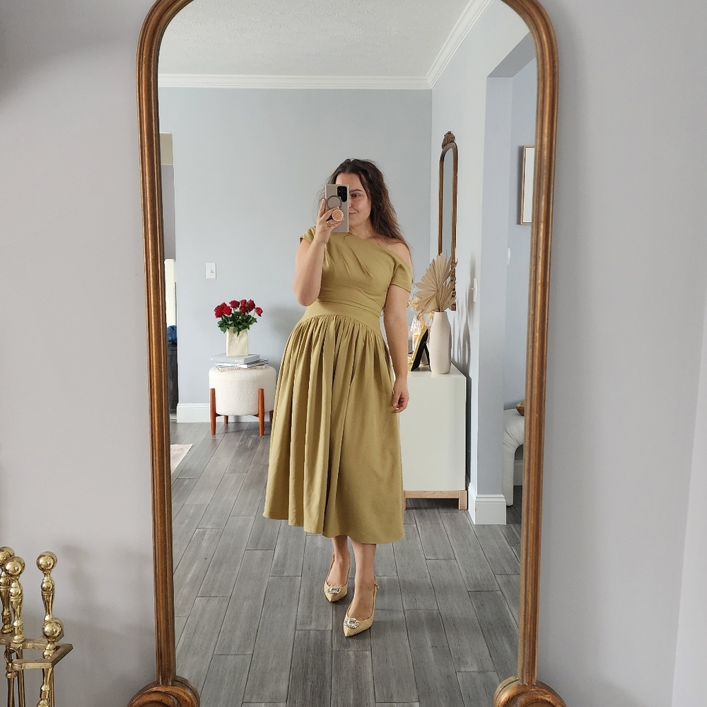 Asymmetrical Shoulder Midi Dress
